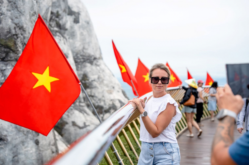 Du lịch Hà Nội ‘bùng nổ’ doanh thu trên 4,5 nghìn tỷ đồng dịp Quốc khánh 2/9, các tỉnh thành khác cùng "vượt ngưỡng" 1 du lich ha noi bung no doanh thu tren 45 nghin ty dong dip quoc khanh 2 9 cac tinh thanh khac cung vuot nguong