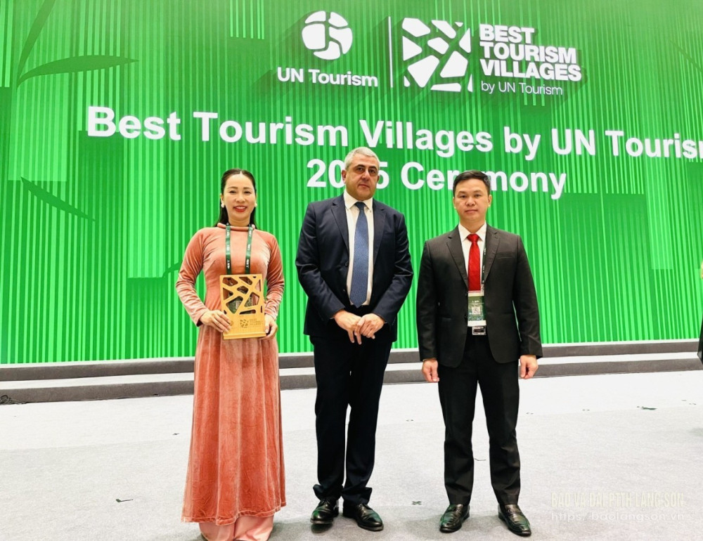 lang du lich cong dong quynh son duoc to chuc du lich lien hop quoc vinh danh lang du lich tot nhat nam 2025